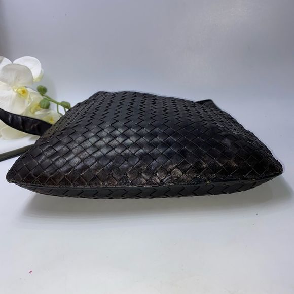 AUTHENTIC Bottega Veneta Leather Weave Shoulder Bag Brown Medium - Picture 5 of 13